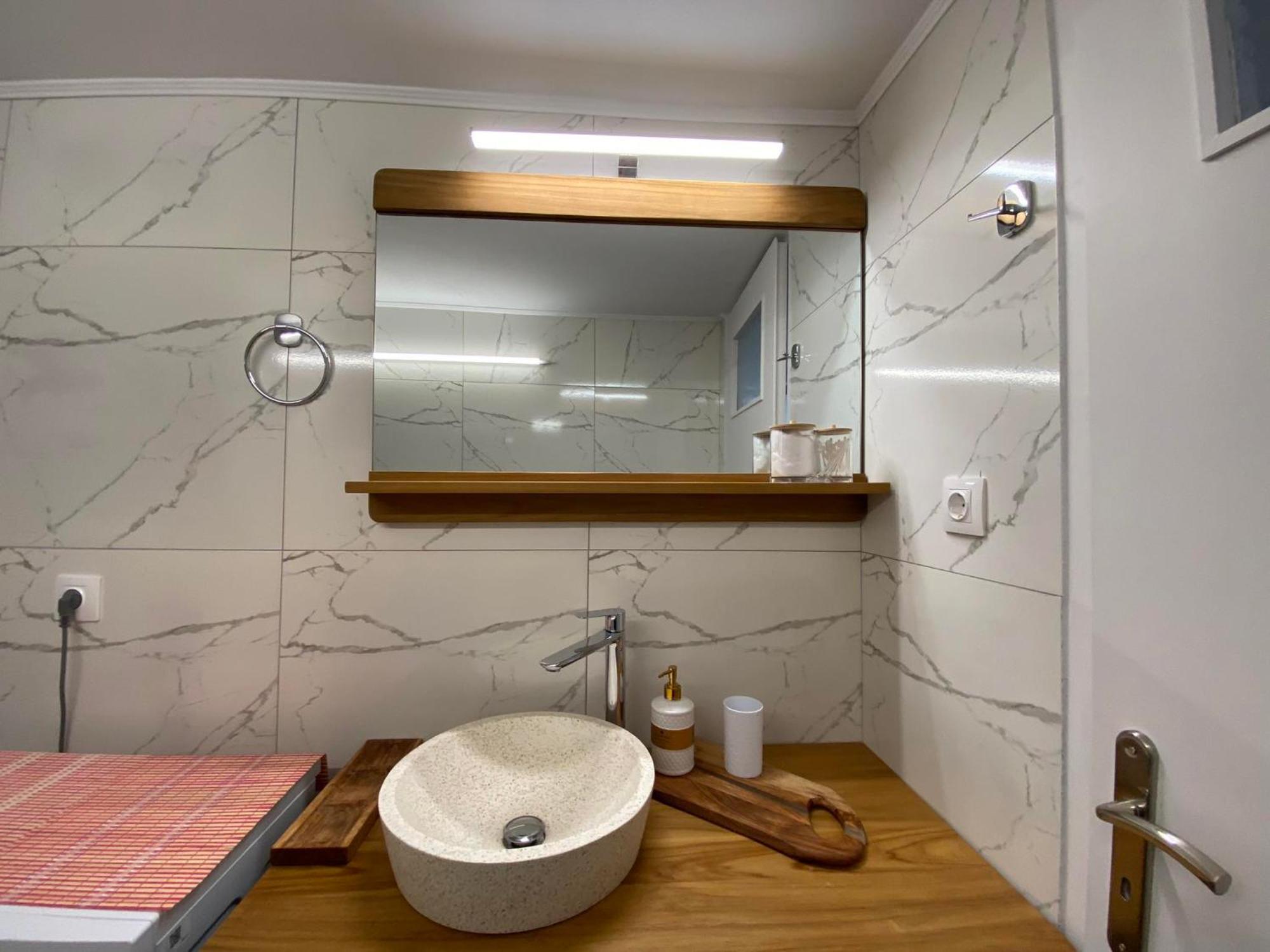 Irene΄S Downtown Apartment Chalkida Luaran gambar
